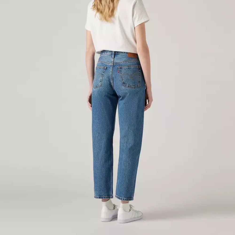 Levi Classic Crop Jean